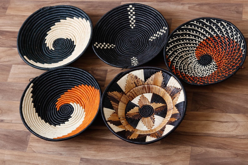 A Set of 5 Rwanda baskets