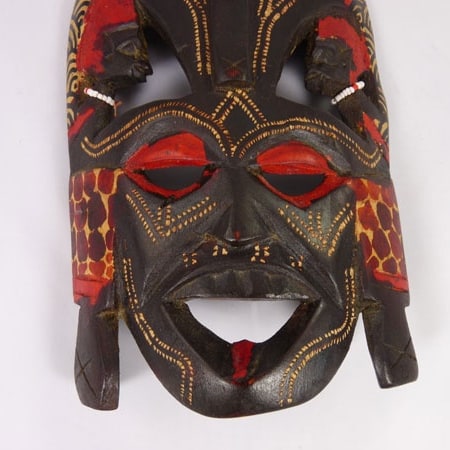 Massai Kissing Mask